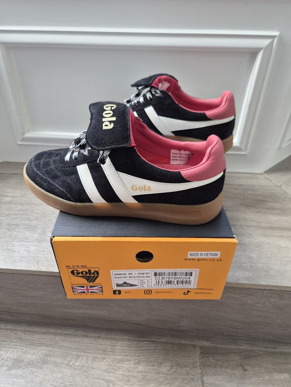 Gola Women's Black & Pink Stadia 86